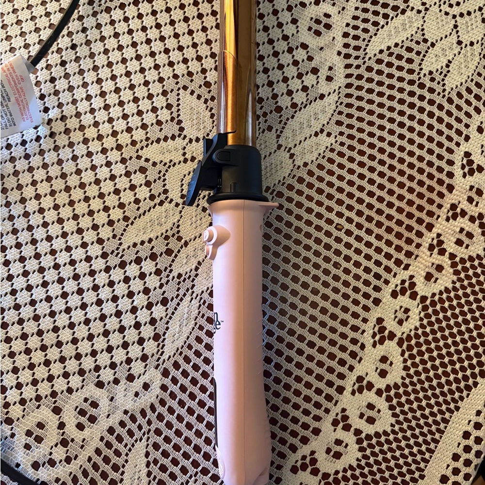 Lange Pink Handle with Gold Barrel Curling Iron